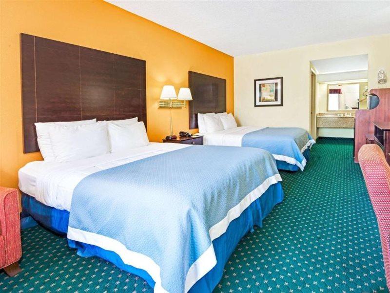 Days Inn By Wyndham Covington Exterior photo